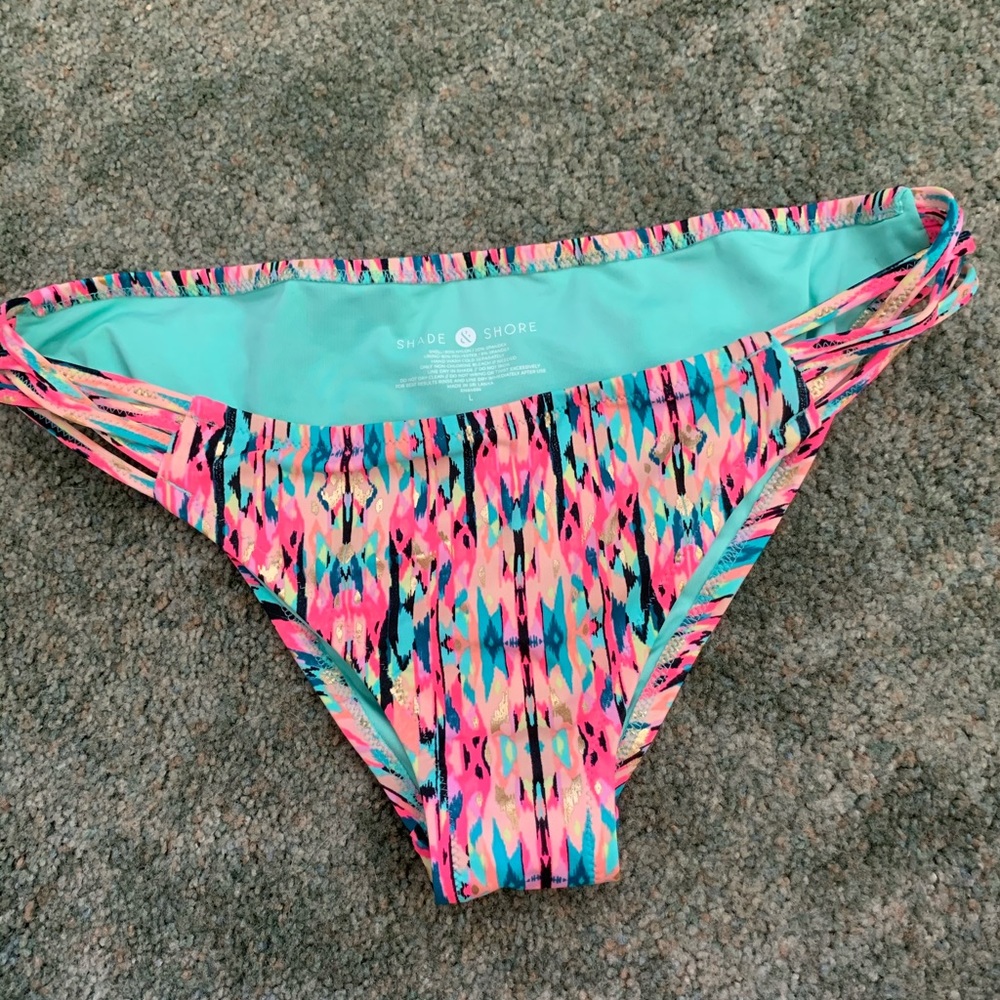 Like new tribal print bikini bottom